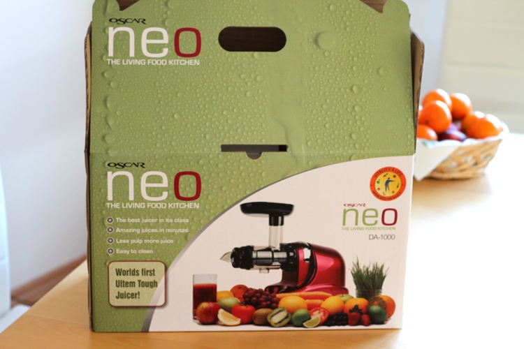 Oscar Neo DA-1000 - Single Gear Cold-Press Juicer | Nature's Wonderland