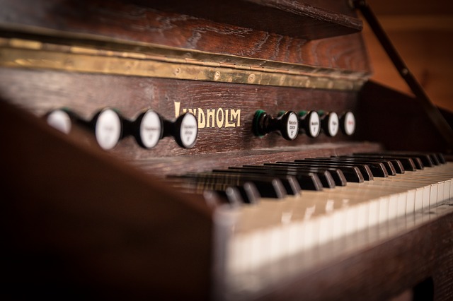 Piano Vinatge Look
