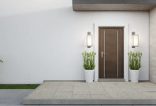 Rechteckvordach mit Seitenteil für die Haustür